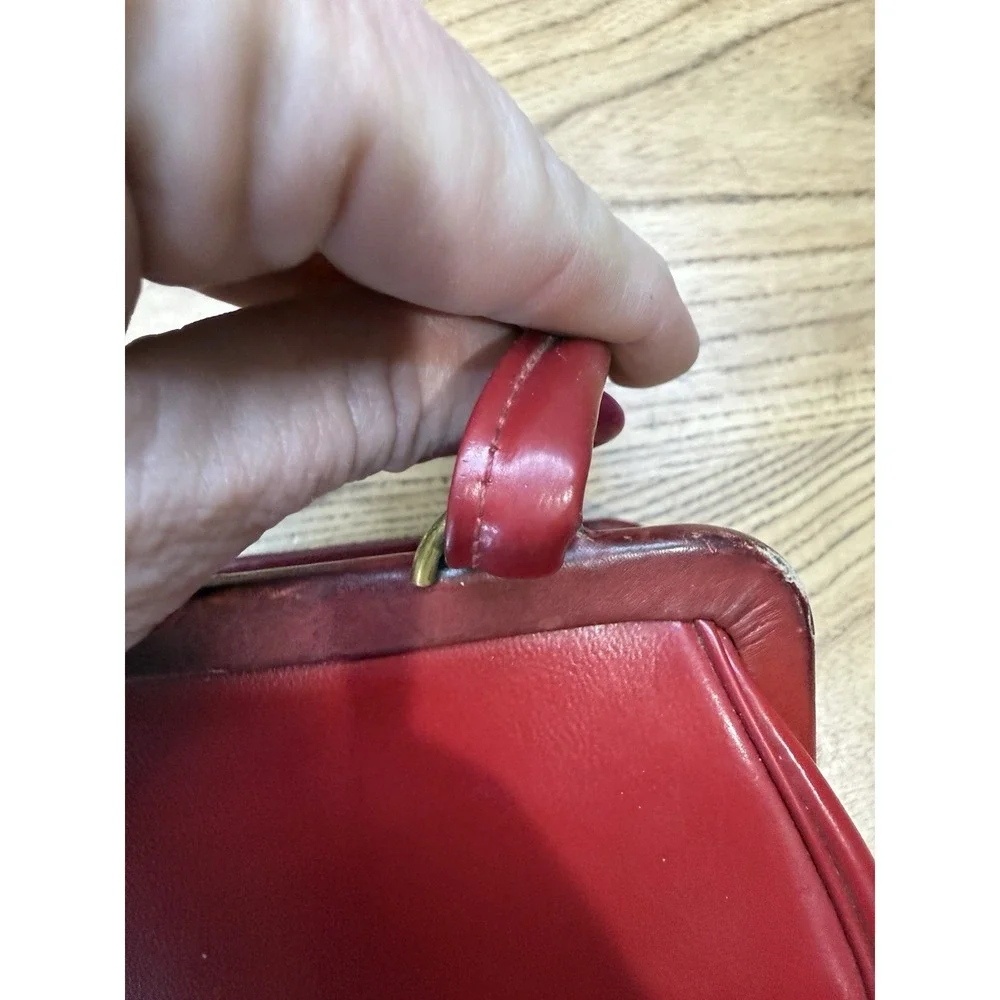 VTG 1950s red leather Dofanette frame hinged handbag purse France‎ Granny